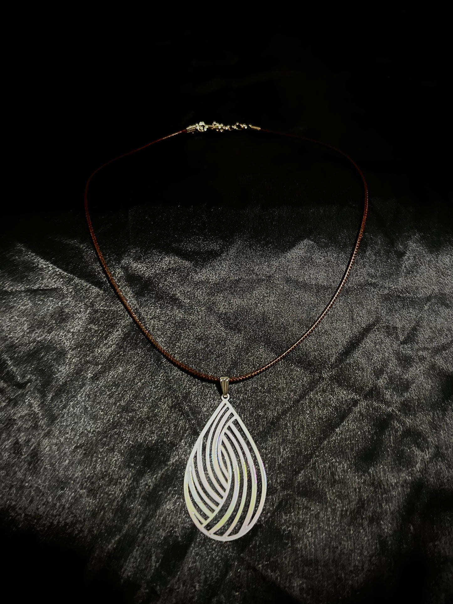 Shell Necklace Brown N White