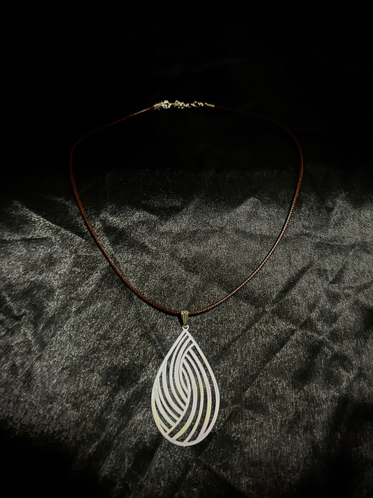 Shell Necklace Brown N White