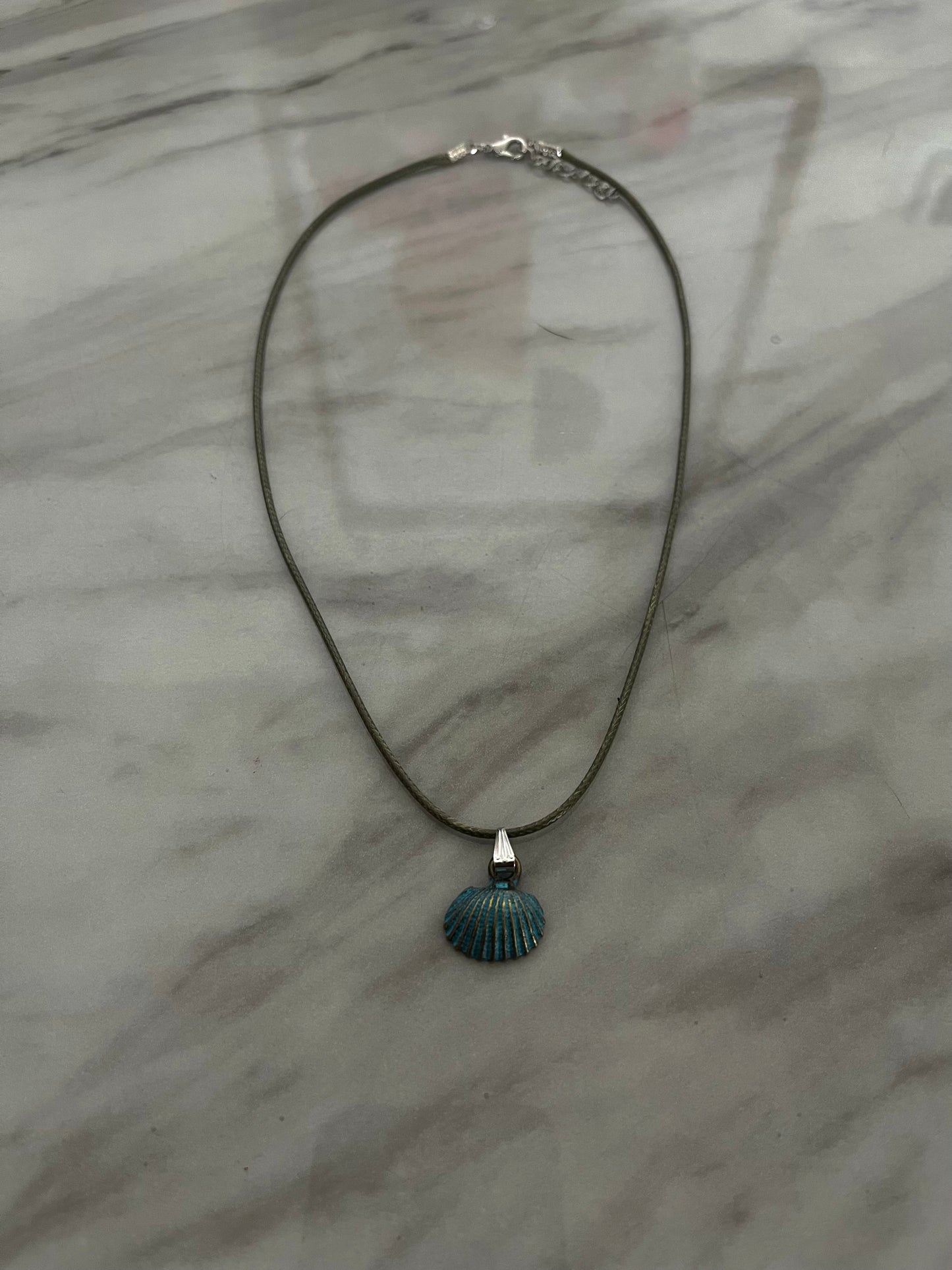 Vintage Necklace Army Green With Shell